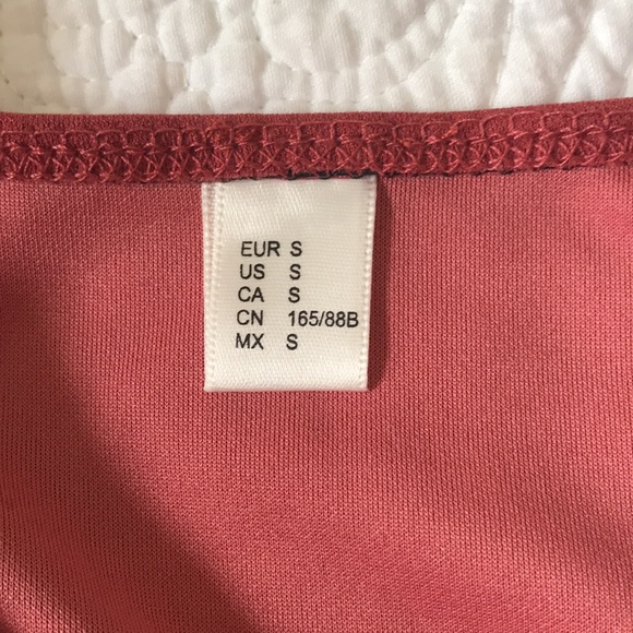 Gorgeous color. Worn once for a wedding - Picture 3 of 3